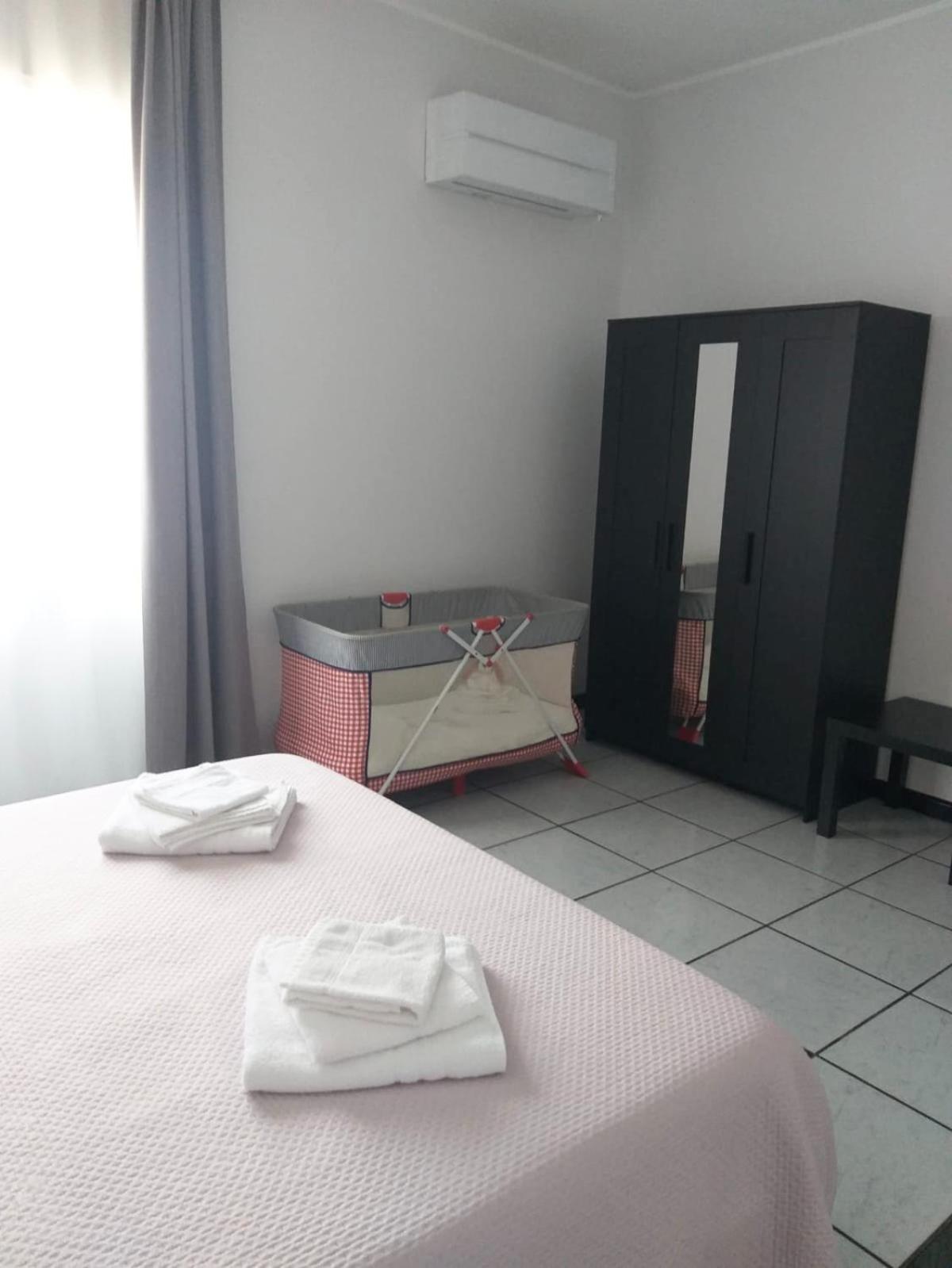 Il Girasole Apartment Catania Ngoại thất bức ảnh